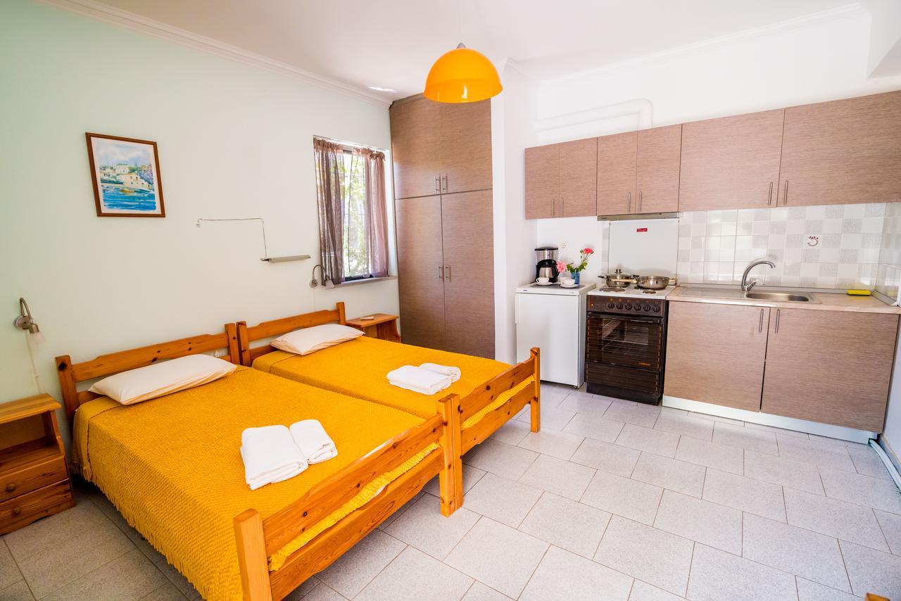 Elena Apartments Канали Экстерьер фото