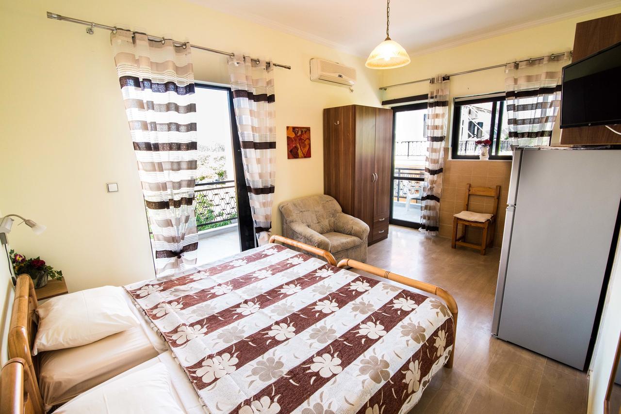 Elena Apartments Канали Экстерьер фото