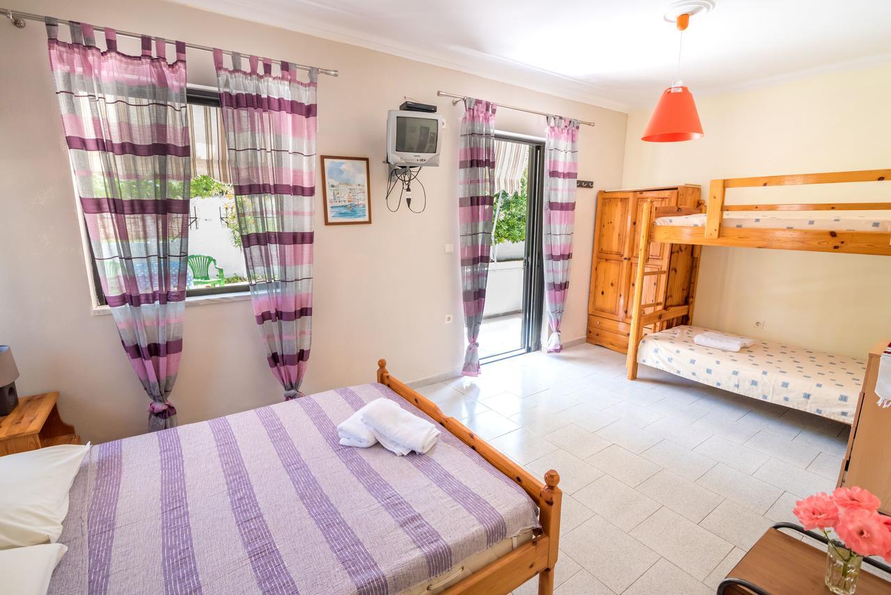 Elena Apartments Канали Экстерьер фото