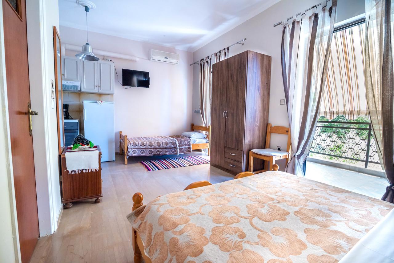 Elena Apartments Канали Экстерьер фото